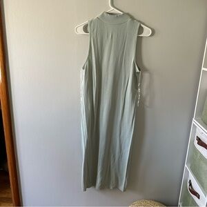 No Boundaries Sleeveless Rust Midi Dress